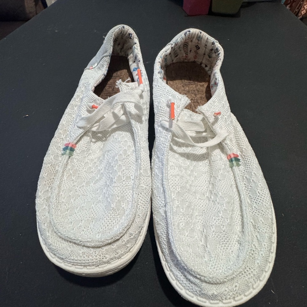 Women’s size 11 HEY DUDES.  White lace